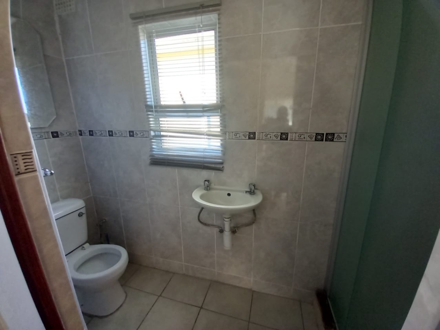 3 Bedroom Property for Sale in Cambridge West Eastern Cape
